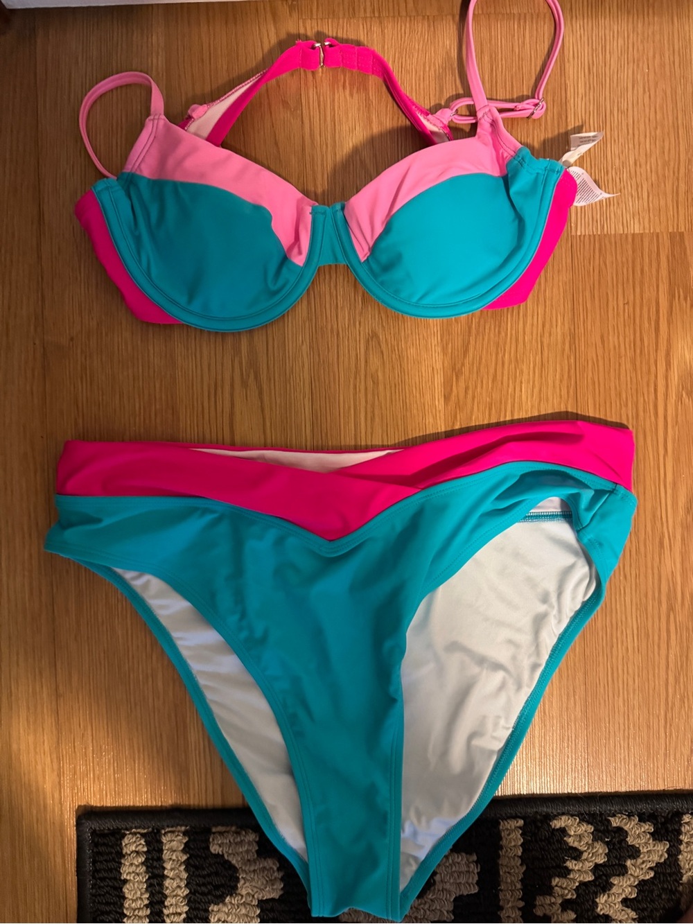 Cupshe Pink & Teal Colorblock Underwire Bikini Set